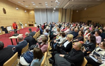 Teltház fogadta Görög Ibolya előadását