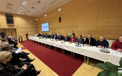 Közmeghallgatást tartottak a Városházán