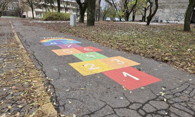 Színes ugróiskola a közösségi időtöltésért