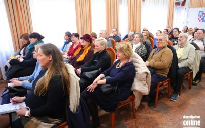 Szociálpolitikai kerekasztal Dunaújvárosban