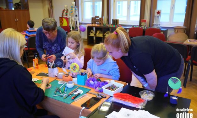 Farsangoló kavalkád az Intercisa Múzeumban